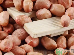 生花生吃多了會怎么樣？生花生吃多了會長胖嗎？