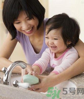 秋季幼兒如何預(yù)防感冒？秋季幼兒感冒怎么辦？