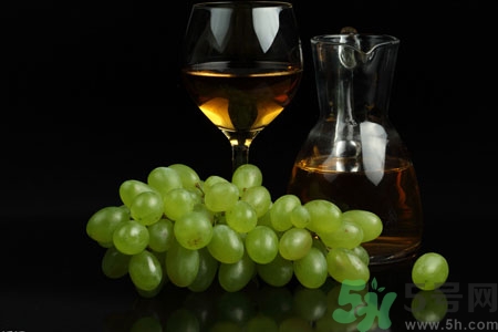吃火鍋能喝紅酒嗎？吃火鍋適合喝什么紅酒？
