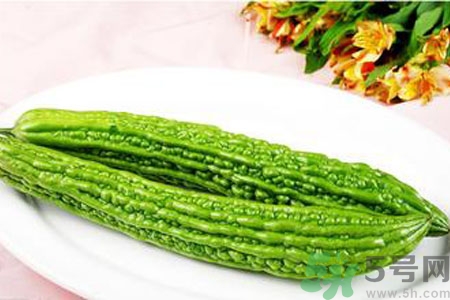 苦瓜吃多了會(huì)怎么樣？苦瓜吃多了會(huì)中毒嗎？