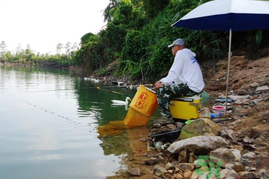 秋天釣魚(yú)怎么選釣位置？秋天釣魚(yú)怎么選釣位？