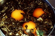 艾葉煮雞蛋有什么作用？痛經(jīng)能吃艾葉煮雞蛋嗎？