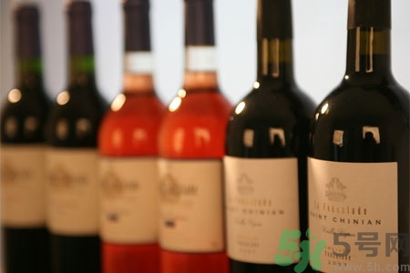 紅酒開瓶后能放多久？開瓶后的葡萄酒能放多久？