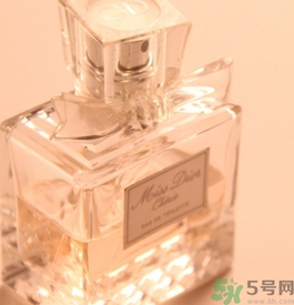 夜巴黎香水現(xiàn)在有嗎？夜巴黎香水哪里買？
