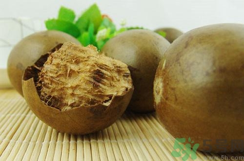 羅漢果發(fā)霉了可以泡茶嗎？喝了發(fā)霉的羅漢果茶會怎樣？