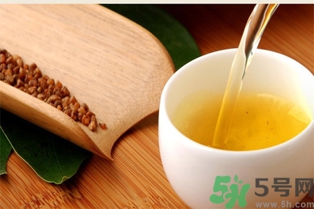 茶垢對身體有害嗎？茶垢到底是養(yǎng)生還是危害健康？
