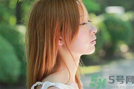 激光打耳洞疼嗎？激光打耳洞會(huì)打歪嗎？