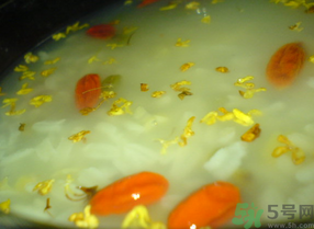 新鮮桂花可以煮粥嗎？桂花可以煮粥嗎？
