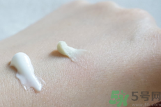 白兔祛痘膏和獅王哪個(gè)好？白兔牌暗瘡膏哪款好？