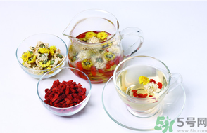 桂花和菊花可以一起泡茶嗎？桂花可以和能一起喝嗎？