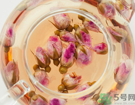 桂花茶和玫瑰花能一塊泡水喝嗎？桂花和玫瑰花一起喝有什么功效？