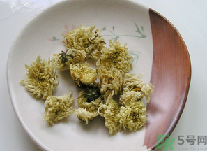 干菊花長(zhǎng)蟲(chóng)怎么辦？干菊花長(zhǎng)蟲(chóng)還能喝嗎？
