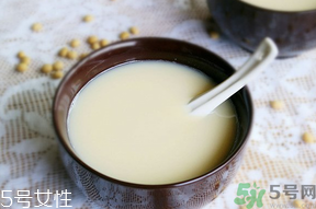 早上喝豆?jié){有什么好處？早上喝豆?jié){會(huì)胖嗎？