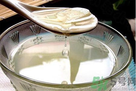 寶寶咳嗽喝大蒜水有用嗎？小孩咳嗽能喝大蒜水嗎？