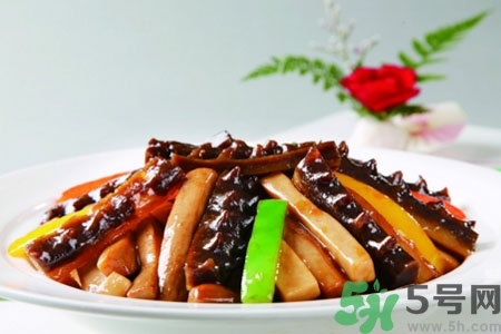 新鮮海參怎么吃最有營養(yǎng)？新鮮海參生吃最有營養(yǎng)嗎？