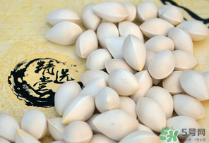 白果發(fā)霉了還能吃嗎？白果發(fā)霉了怎么處理？