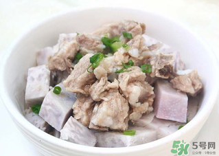 煮排骨用涼水還是熱水？燉排骨用熱水好還是涼水好？