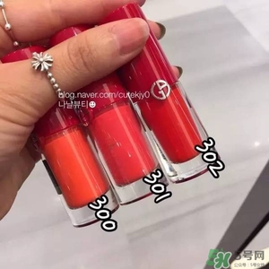阿瑪尼小胖丁唇釉哪個色最火？阿瑪尼小胖丁唇釉保留了紅管的哪個色？