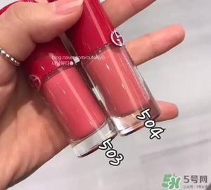 阿瑪尼小胖丁唇釉哪個色最火？阿瑪尼小胖丁唇釉保留了紅管的哪個色？