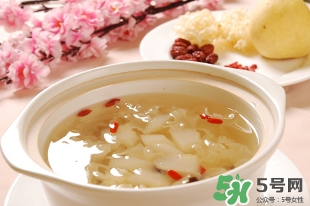 喝銀耳紅棗湯會發(fā)胖嗎？晚上吃銀耳紅棗湯長會胖嗎？