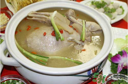 鴨肉和什么煲湯好？鴨肉和什么一起燉好吃？