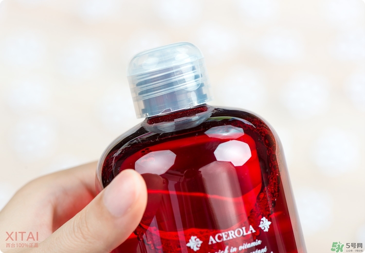 伊詩(shī)露櫻桃爽膚水怎么樣？esthe dew櫻桃水好用嗎？