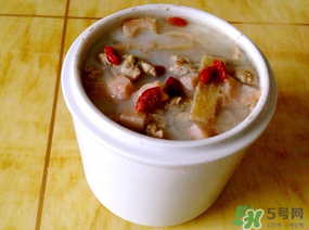 吃完鴨肉可以喝牛奶嗎？鴨肉和牛奶能一起吃嗎？
