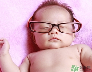 冬季出生的寶寶要準(zhǔn)備些什么？冬季出生的寶寶需要什么？