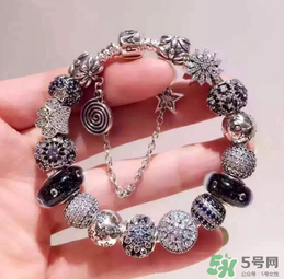 潘多拉的手鐲怎么打開？潘多拉的手鐲怎么帶？