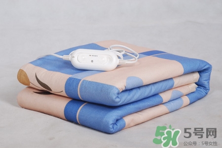孕婦能睡電熱毯?jiǎn)?？孕婦睡電熱毯對(duì)胎兒有影響嗎？