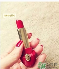復古紅口紅適合學生嗎？復古紅口紅顯老嗎？