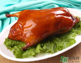 ?烤鴨和柿子能一起吃嗎？吃完烤鴨能吃柿子嗎？