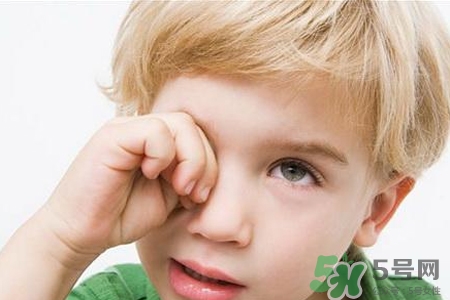 孩子為什么老眨眼睛？孩子總眨眼睛怎么回事？