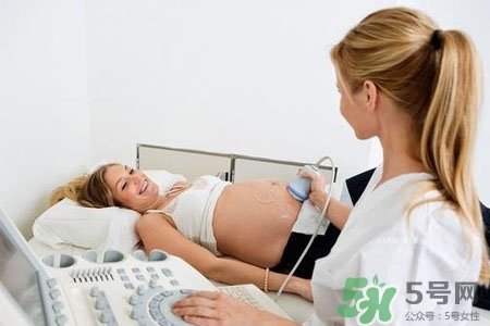 生孩子下面要剃陰毛嗎？分娩時需要剃毛嗎？
