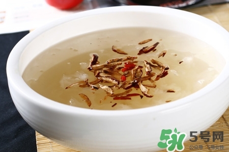 銀耳湯能天天喝嗎？銀耳湯一天中什么時候喝最好？
