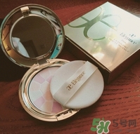 elegance極致歡顏蜜粉怎么樣？elegance蜜粉餅好用嗎？
