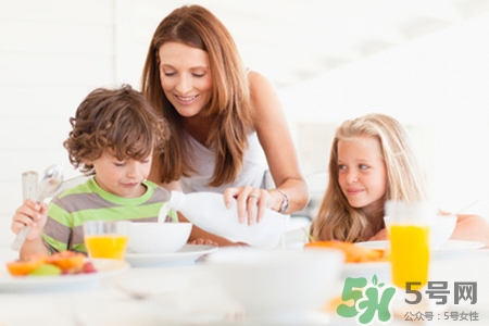 兒童補(bǔ)鋅的食物有哪些？兒童補(bǔ)鋅吃什么好？