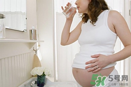 孕婦專用潤(rùn)唇膏是什么？孕婦專用潤(rùn)唇膏哪個(gè)牌子好？