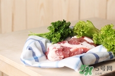 冬天沒有冰箱肉可以放幾天？生肉沒有冰箱怎么保存？