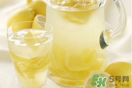 檸檬水可以用熱水泡嗎？檸檬水用涼水泡還是熱水泡？