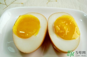 雞蛋可以帶殼蒸嗎？帶殼雞蛋蒸多久能熟？