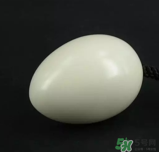 熟雞蛋滾臉有什么好處？熟雞蛋滾臉能吸毒素嗎？