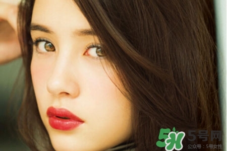 冬天適合什么顏色的口紅？冬天涂什么顏色口紅好看？