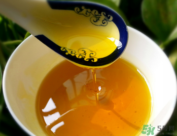 菜籽油好還是花生油好？菜籽油和花生油哪個好？