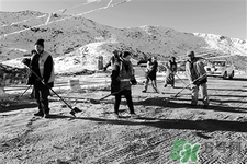 下雪天開車常識及技巧你知道嗎？下雪天開車的注意事項(xiàng)