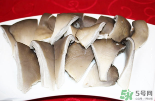 坐月子能吃平菇嗎？坐月子能不能吃平菇？