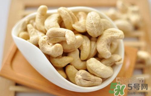 腰果是生吃好還是熟吃好？腰果生吃熟吃哪個更好吃更營養(yǎng)？