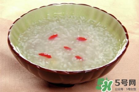 米酒變酸是怎么回事？米酒酸了應(yīng)該怎么辦？
