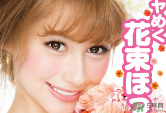 canmake花瓣腮紅珠光還是啞光好？canmake腮紅珠光好看還是啞光？