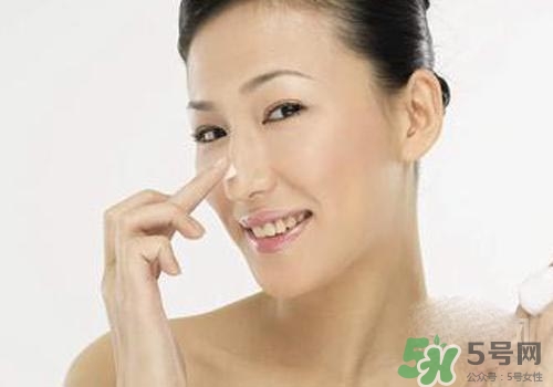 綿羊油可以搽臉嗎？綿羊油可不可以搽臉？